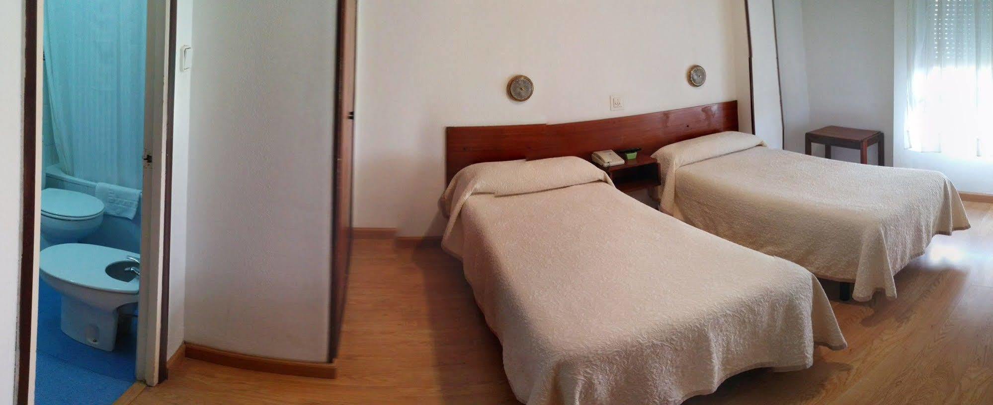 Hostal Liebana Santander Exterior photo