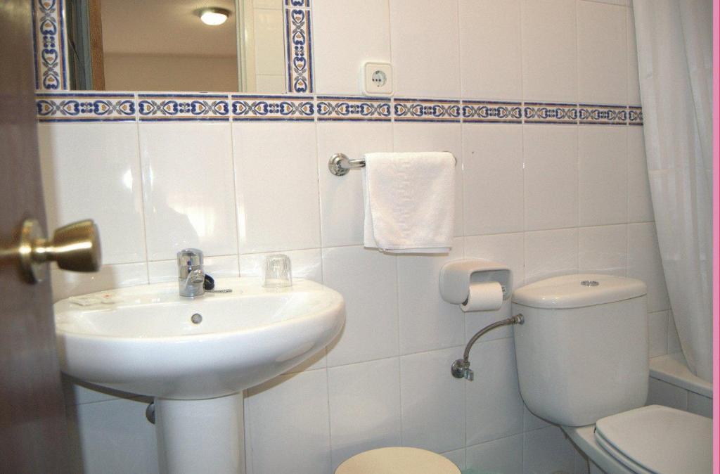 Hostal Liebana Santander Exterior photo